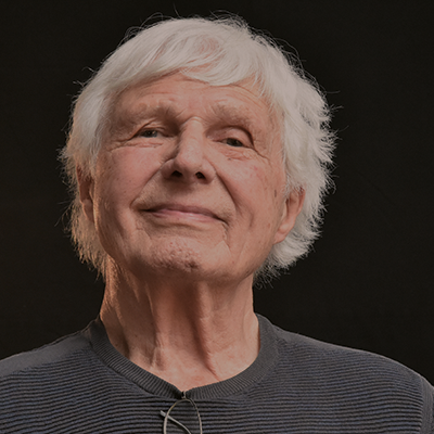 ruedi_held.png ruedi_held.png